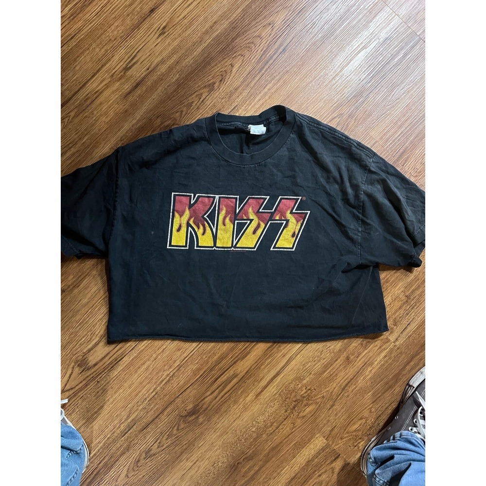 KISS Mens Distressed Cut-off, Print KISS Fire Graphic Black Shirt XL
